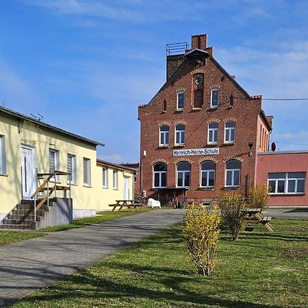 Gaestehaus Heinrich Heine Schule Bad Dürrenberg Buitenkant foto
