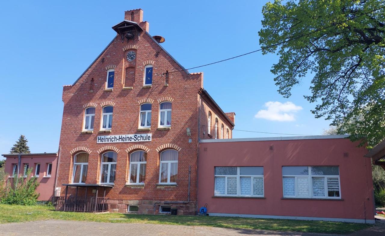 Gaestehaus Heinrich Heine Schule Bad Dürrenberg Buitenkant foto